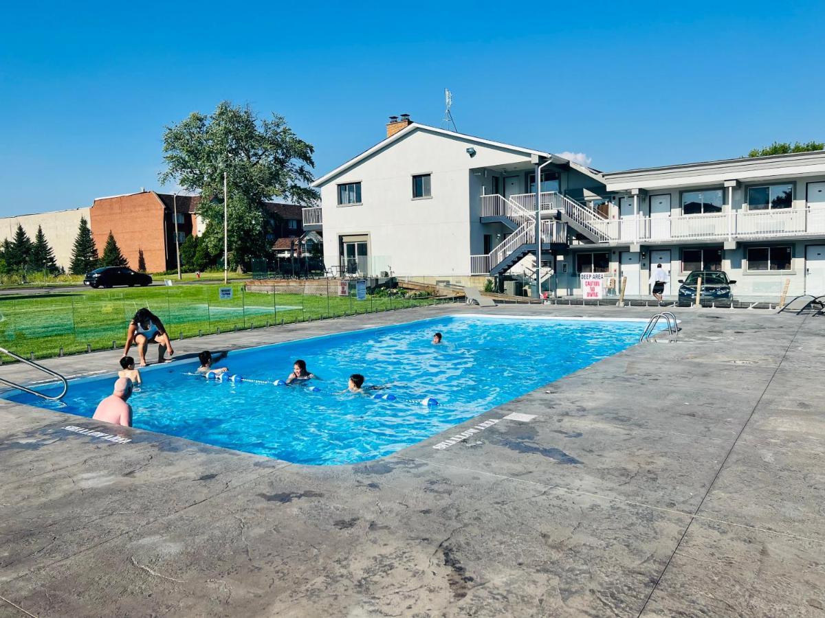 Super 8 By Wyndham Niagara Falls On Ngoại thất bức ảnh